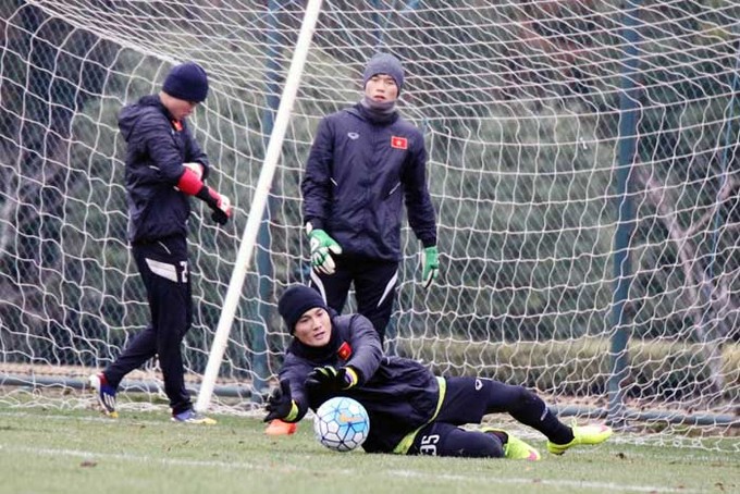 HLV Park Hang-seo cho U23 Việt Nam xả trại